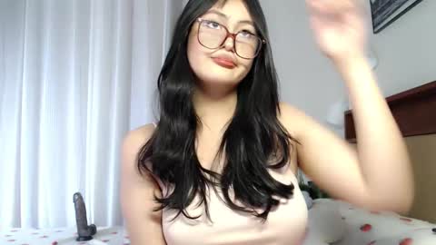 Candy  online show from 03/12/26, 08:09