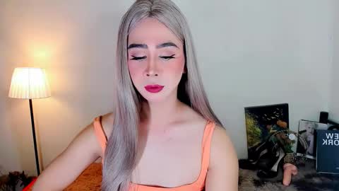 Snapshot of expensive_elise chatting on 02/17/26, 04:46 expensive_elise online show from 02/17/26, 04:46