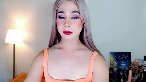 Snapshot of expensive_elise chatting on 02/23/26, 10:56 expensive_elise online show from 02/23/26, 10:56