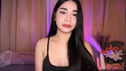 Snapshot of expensivets_chloe chatting on 11/01/25, 06:21 chloee online show from 11/01/25, 06:21