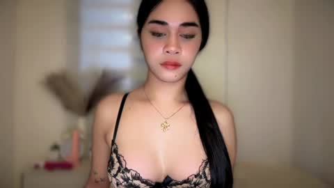 chloee online show from 03/08/26, 10:46