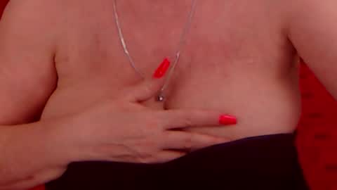 Alana online show from 02/05/25, 01:58