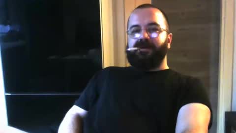 Snapshot of expertcrayon chatting on 12/08/24, 12:18 expect online show from 12/08/24, 12:18