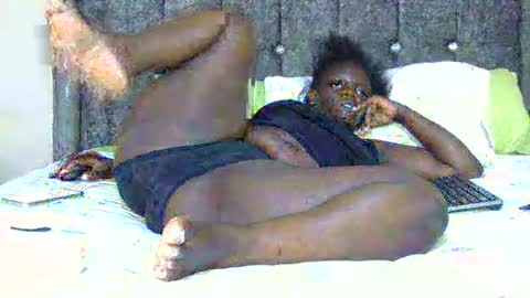 Snapshot of explicitly_certified chatting on 03/09/25, 05:00 explicitly_certified online show from 03/09/25, 05:00