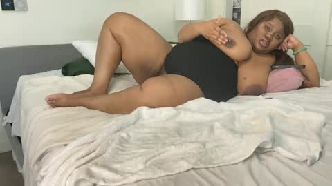 Miss Kitty online show from 09/23/25, 04:10
