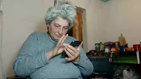 Snapshot of exquisitemature chatting on 02/15/25, 12:01 ExquisiteMature online show from 02/15/25, 12:01