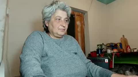 Snapshot of exquisitemature chatting on 02/15/25, 03:39 ExquisiteMature online show from 02/15/25, 03:39