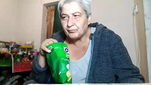 Snapshot of exquisitemature chatting on 09/26/25, 09:35 ExquisiteMature online show from 09/26/25, 09:35