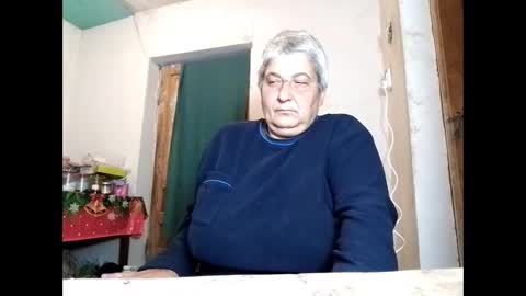 Snapshot of exquisitemature chatting on 10/04/25, 06:39 ExquisiteMature online show from 10/04/25, 06:39