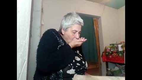 Snapshot of exquisitemature chatting on 10/11/25, 10:30 ExquisiteMature online show from 10/11/25, 10:30