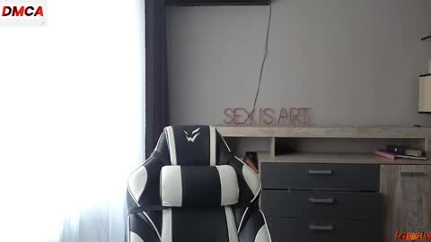 Sweetheart online show from 02/04/26, 08:42