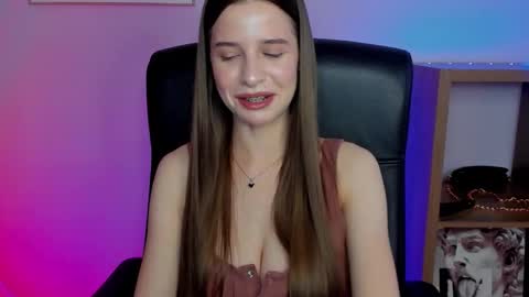 Maya online show from 10/09/25, 06:44