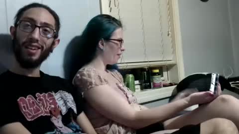 Snapshot of extaticxx chatting on 12/04/24, 03:15 Extrastatic94 online show from 12/04/24, 03:15