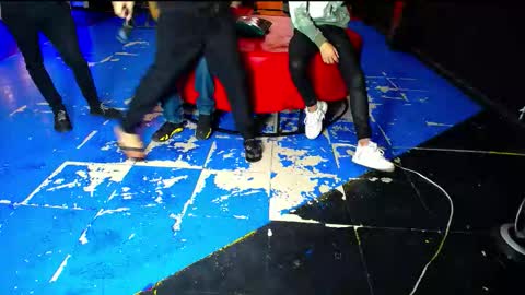 extrangers online show from 11/02/25, 01:02