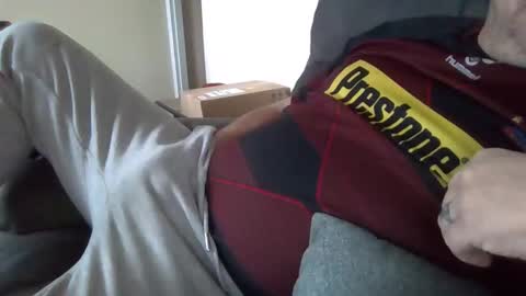 Snapshot of exxxup chatting on 12/23/24, 10:42 exxxup online show from 12/23/24, 10:42