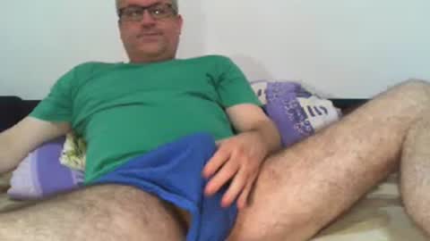 Snapshot of eyes12 chatting on 07/15/26, 12:05 GEORGE online show from 07/15/26, 12:05