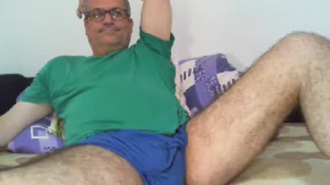 Snapshot of eyes12 chatting on 07/15/26, 12:10 GEORGE online show from 07/15/26, 12:10