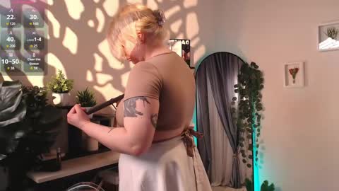 eyes_are_higher16333 online show from 05/06/26, 01:49