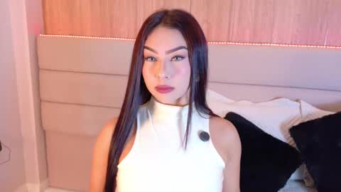 eymicooper online show from 11/10/25, 07:57