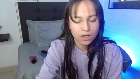 Snapshot of eymmy_24 chatting on 09/11/25, 12:38 eymmy_24 online show from 09/11/25, 12:38