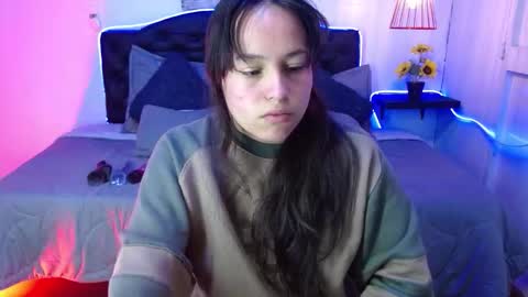 Snapshot of eymmy_24 chatting on 09/21/25, 05:42 eymmy_24 online show from 09/21/25, 05:42