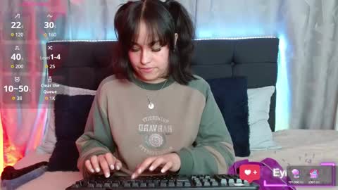 Snapshot of eymmy_24 chatting on 10/25/25, 03:58 eymmy_24 online show from 10/25/25, 03:58