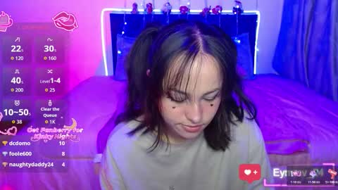 Snapshot of eymmy_24 chatting on 11/22/25, 03:27 eymmy_24 online show from 11/22/25, 03:27