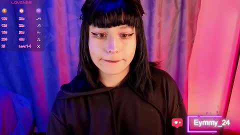 Snapshot of eymmy_24 chatting on 01/17/26, 04:06 eymmy_24 online show from 01/17/26, 04:06