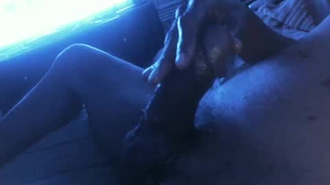 Snapshot of ezeddie2015 chatting on 09/28/25, 05:13 ezeddie2015 online show from 09/28/25, 05:13