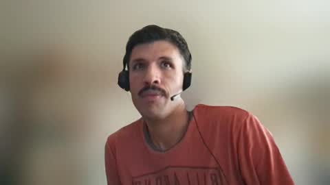 Snapshot of ezlajfer chatting on 06/12/26, 07:02 venusah online show from 06/12/26, 07:02