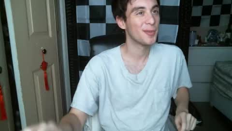 Ezra Naamah online show from 02/09/25, 07:09