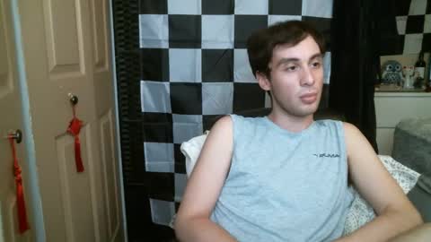 Ezra Naamah online show from 02/19/25, 08:41