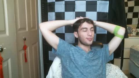 Ezra Naamah online show from 03/11/25, 05:46