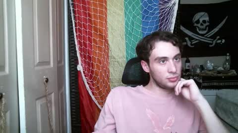 Ezra Naamah online show from 02/19/26, 09:11