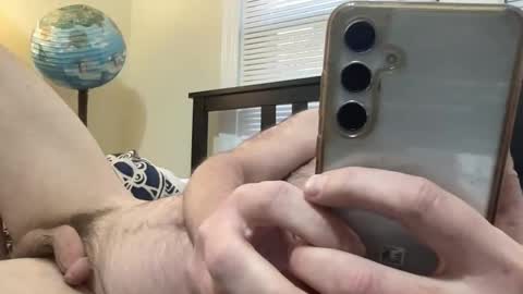 Snapshot of ezrandomguy chatting on 05/15/26, 02:46 ezrandomguy online show from 05/15/26, 02:46