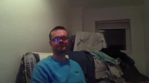 Snapshot of fab1951a2 chatting on 12/21/25, 11:23 fab1951a2 online show from 12/21/25, 11:23