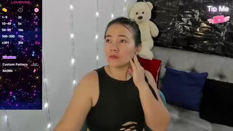 camila online show from 11/23/25, 01:33