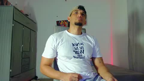 Snapshot of fabi_calde chatting on 07/09/26, 02:15 fabi online show from 07/09/26, 02:15