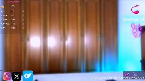 Snapshot of fabi_smith09 chatting on 11/02/25, 06:27 Fabi online show from 11/02/25, 06:27