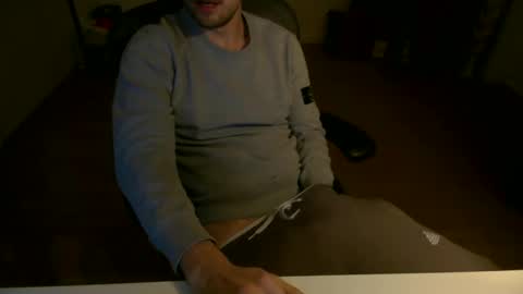 Snapshot of fabian_196 chatting on 02/05/26, 05:17 Call me bitch online show from 02/05/26, 05:17