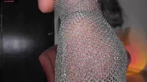 Snapshot of fabianna_laraa chatting on 09/21/25, 10:11 Thianna online show from 09/21/25, 10:11