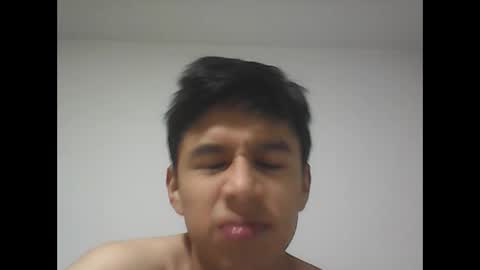 Snapshot of fabiar11 chatting on 10/04/25, 10:19 R online show from 10/04/25, 10:19