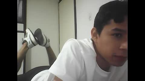 Snapshot of fabiar11 chatting on 10/06/25, 04:59 R online show from 10/06/25, 04:59