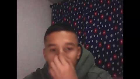 Snapshot of fabiar11 chatting on 05/07/26, 06:19 R online show from 05/07/26, 06:19