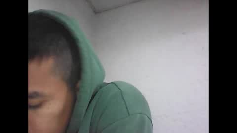 Snapshot of fabiar11 chatting on 05/14/26, 08:54 R online show from 05/14/26, 08:54