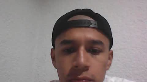 Snapshot of fabiar11 chatting on 06/19/26, 02:27 R online show from 06/19/26, 02:27