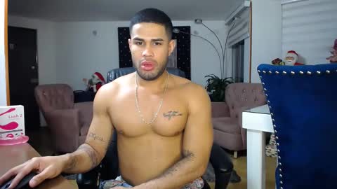 Snapshot of fabilatindick20 chatting on 12/04/24, 10:35 Fabian online show from 12/04/24, 10:35