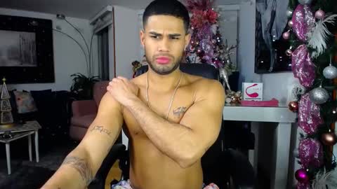 Snapshot of fabilatindick20 chatting on 12/05/24, 06:54 Fabian online show from 12/05/24, 06:54