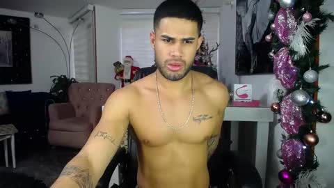 Snapshot of fabilatindick20 chatting on 12/06/24, 11:11 Fabian online show from 12/06/24, 11:11