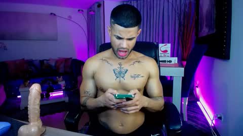 Snapshot of fabilatindick20 chatting on 10/08/25, 02:31 Fabian online show from 10/08/25, 02:31